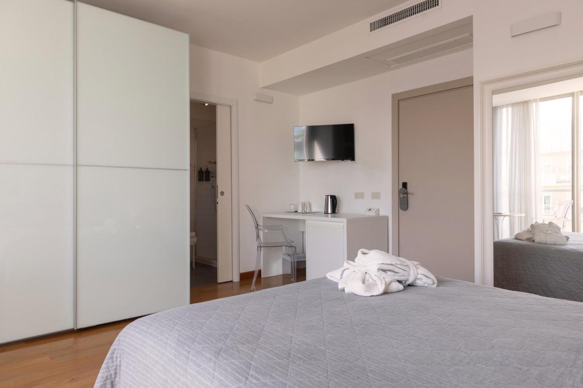 Perla Verde Hotel Milano Marittima Extérieur photo